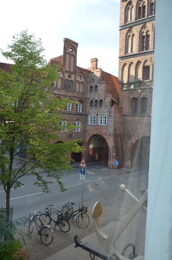 Altstadthotel Zum Goldenen Anker Lübeck Extérieur photo